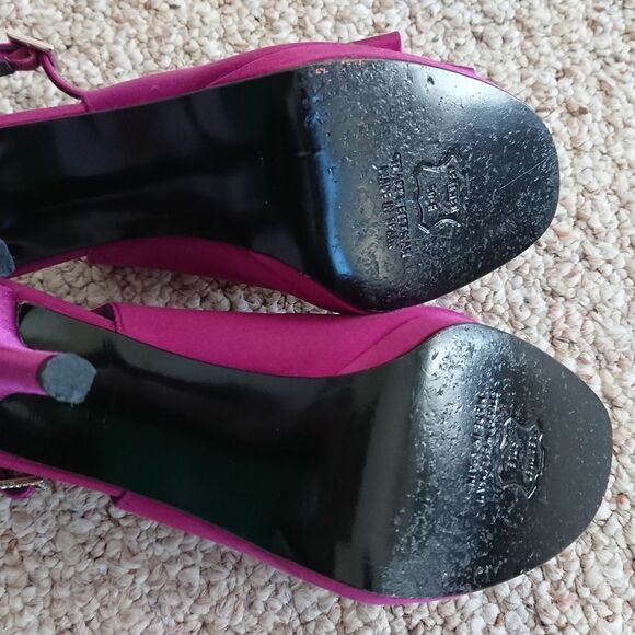 Stuart Weitzman pretty purple satin sweet bow heels size: 7.5 M - Picture 7 of 7